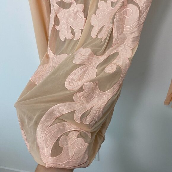 NEW Sky Kirsi Blush Dress Size Medium - Picture 3 of 9